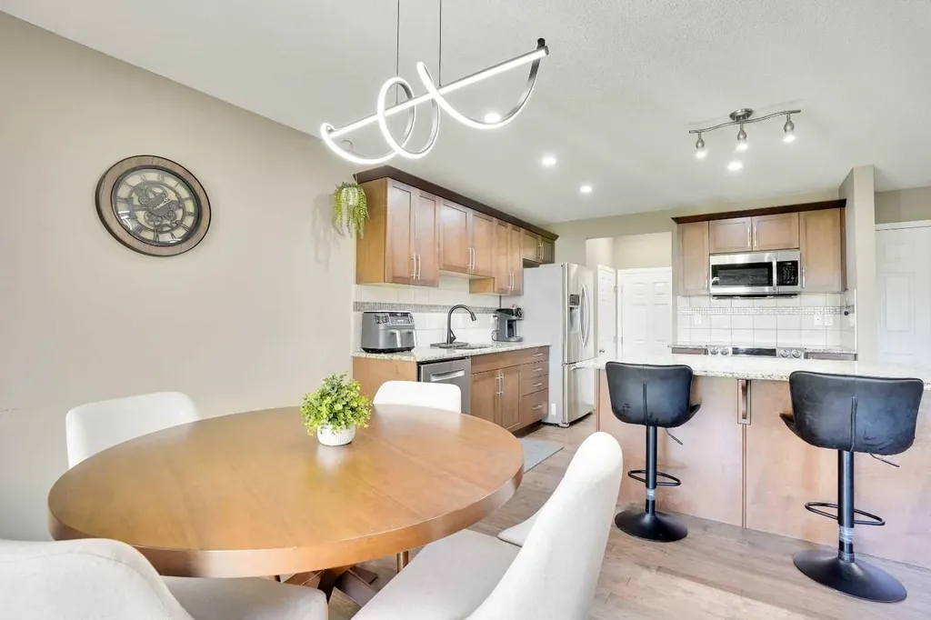 174 Windstone Avenue SW Airdrie AB T4B3R3