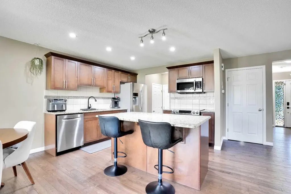 174 Windstone Avenue SW Airdrie AB T4B3R3