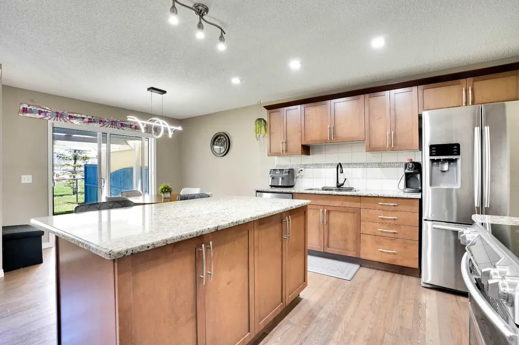 174 Windstone Avenue SW Airdrie AB T4B3R3