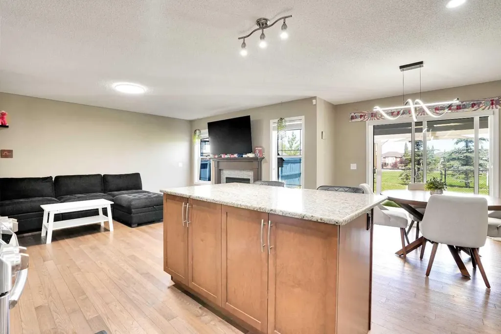 174 Windstone Avenue SW Airdrie AB T4B3R3