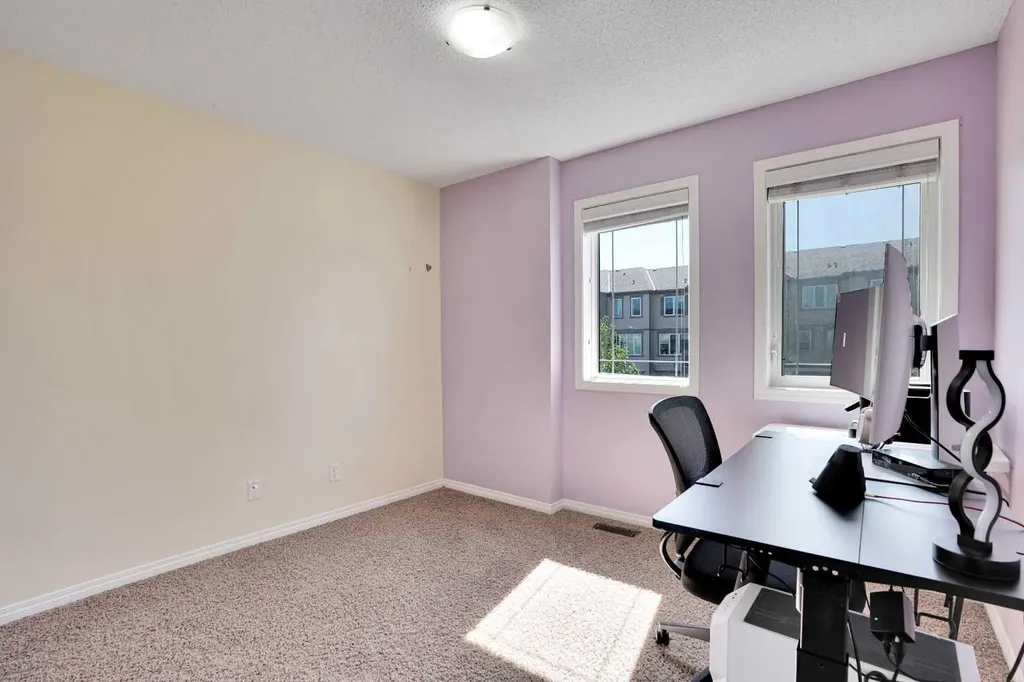 174 Windstone Avenue SW Airdrie AB T4B3R3