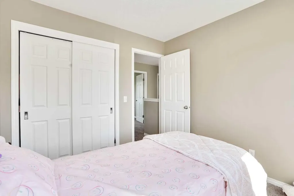 174 Windstone Avenue SW Airdrie AB T4B3R3