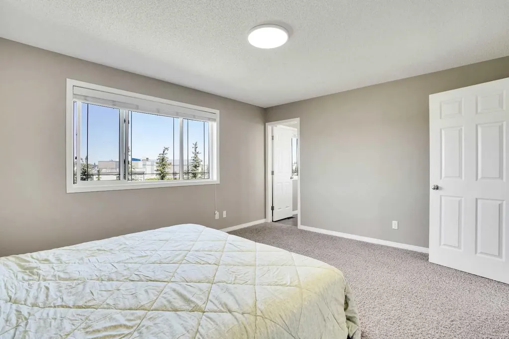 174 Windstone Avenue SW Airdrie AB T4B3R3