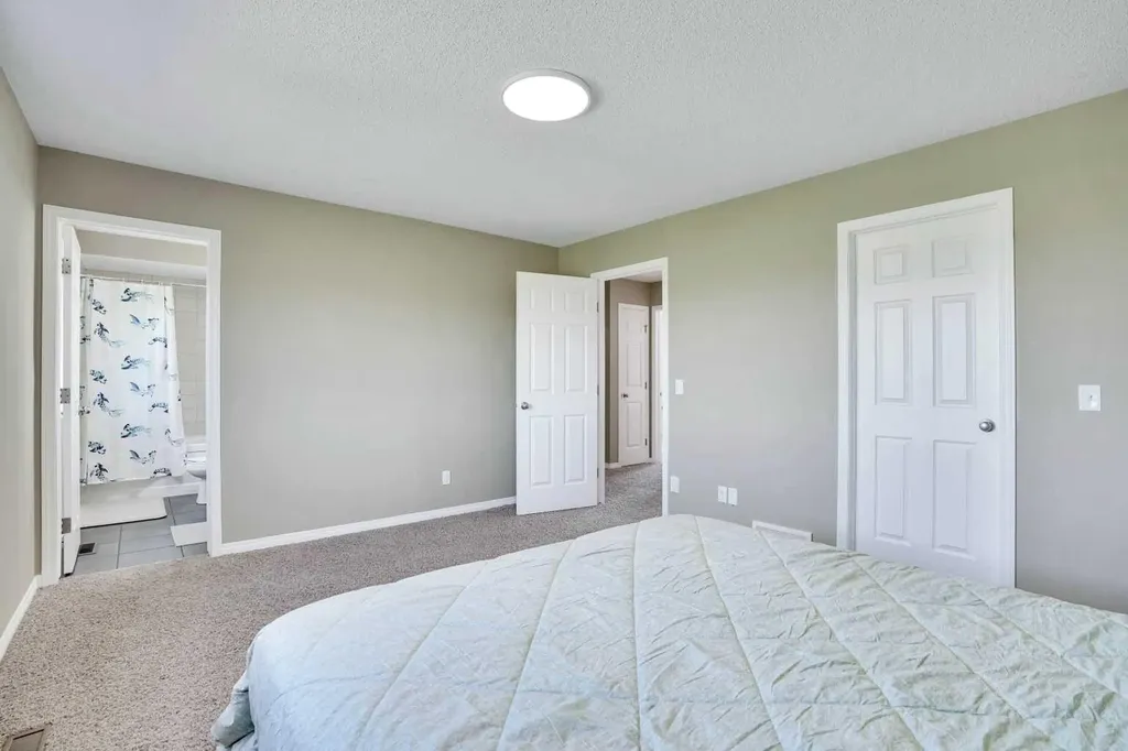 174 Windstone Avenue SW Airdrie AB T4B3R3