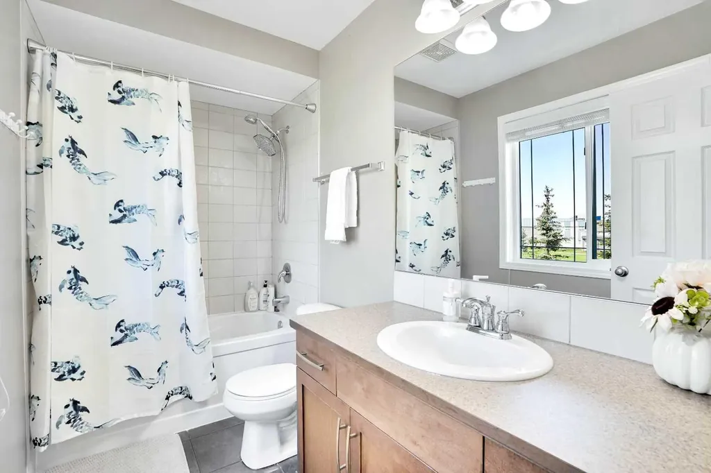 174 Windstone Avenue SW Airdrie AB T4B3R3