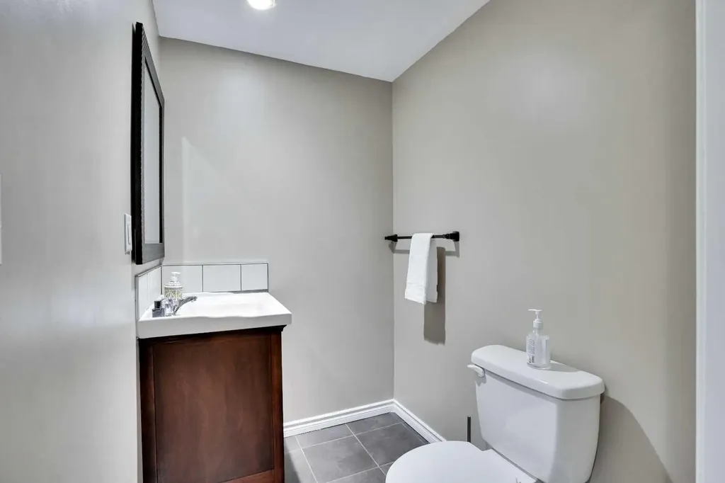 174 Windstone Avenue SW Airdrie AB T4B3R3