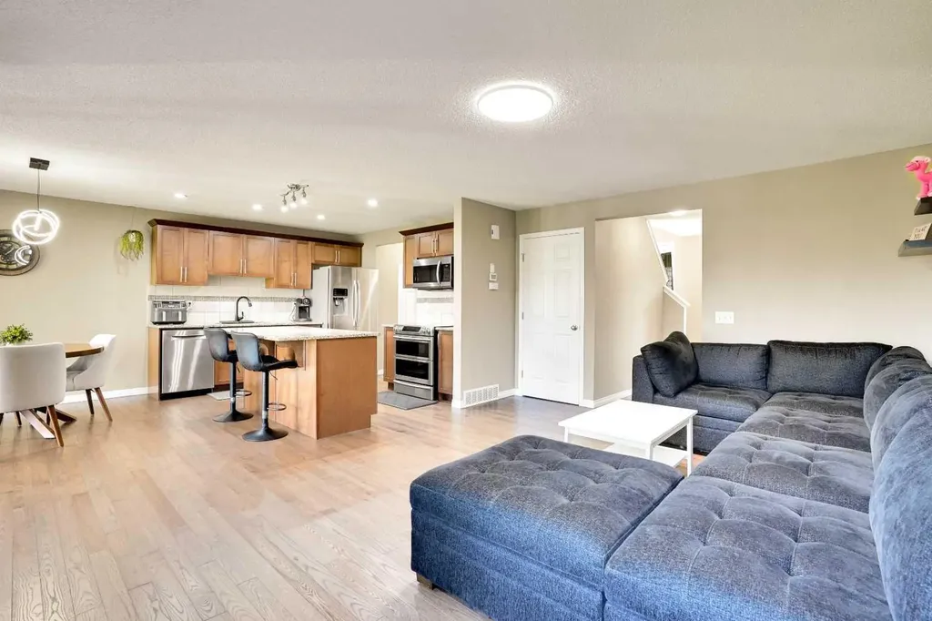 174 Windstone Avenue SW Airdrie AB T4B3R3