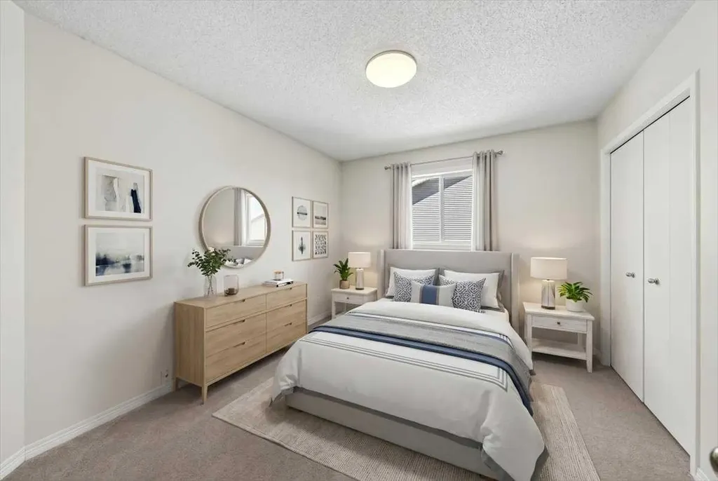 18 Cougarstone Bay SW Calgary AB T3H 4Z4