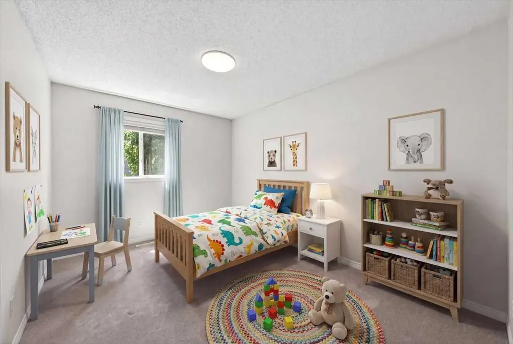 18 Cougarstone Bay SW Calgary AB T3H 4Z4