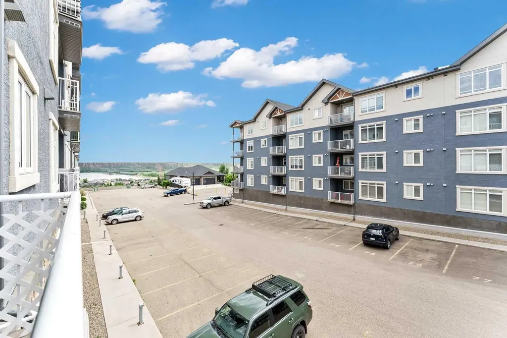19 Terrace View NE Medicine Hat AB T1C 0E8