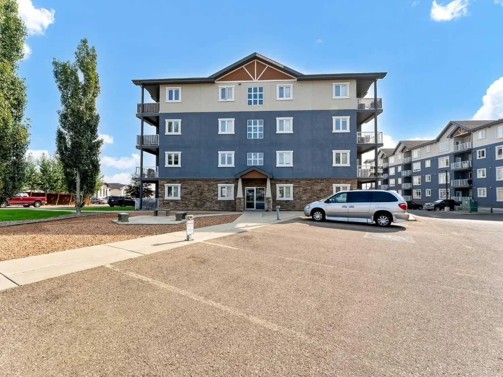 19 Terrace View NE Medicine Hat AB T1C 0E8
