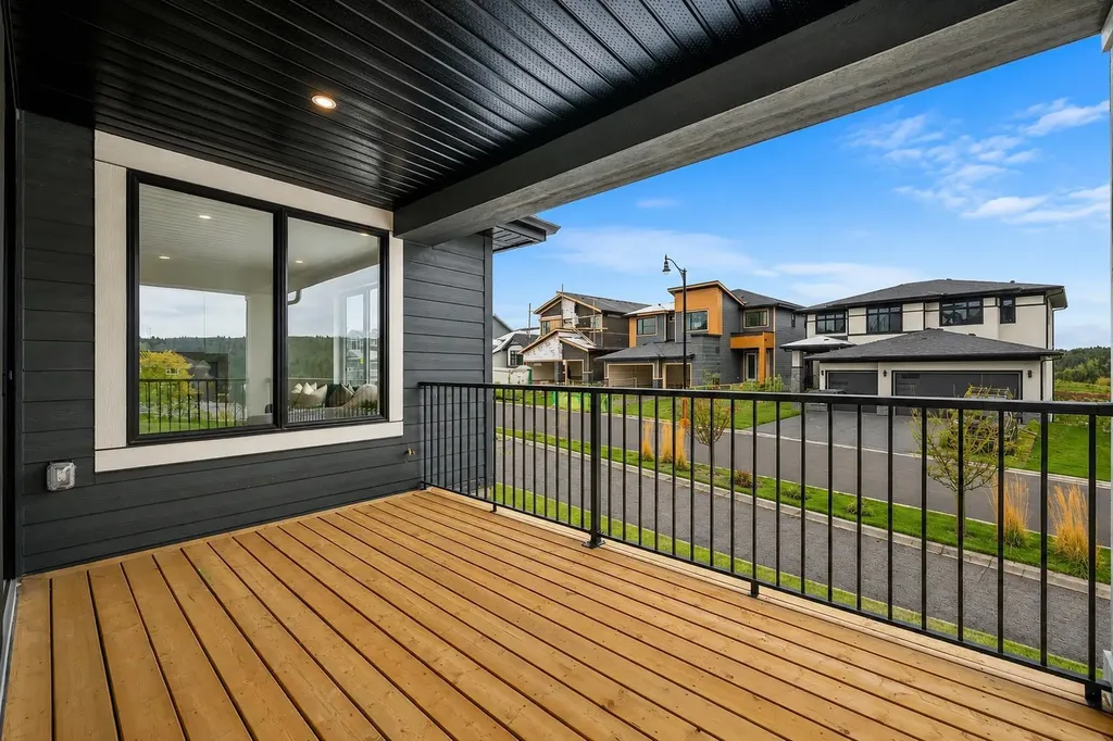 28 Sunvalley View Cochrane AB T4C 0X8