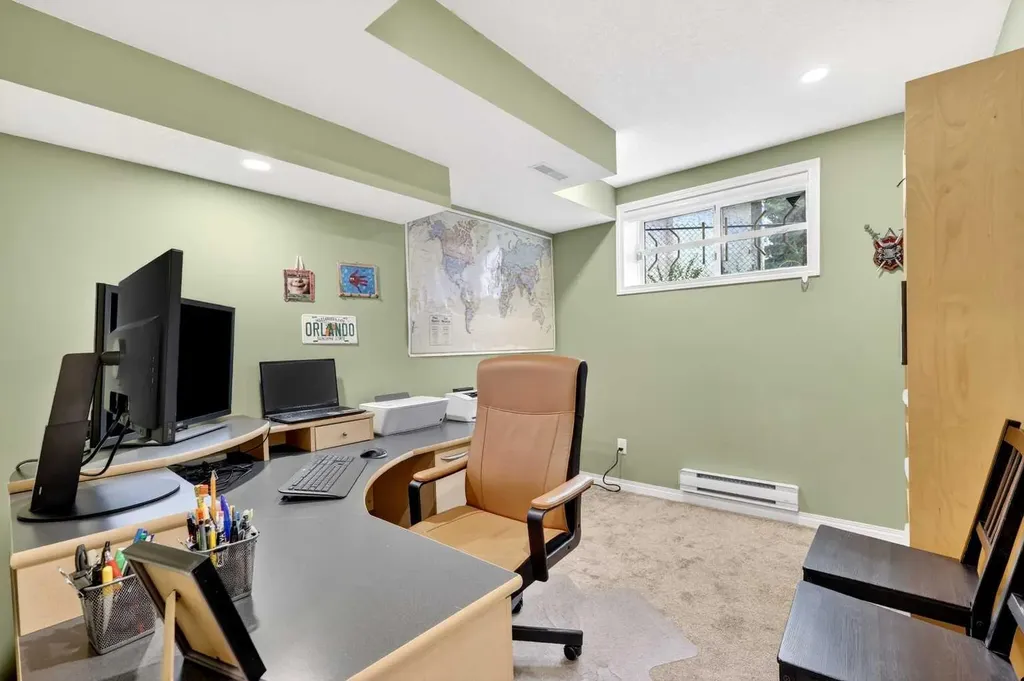 115 Woodpark Terrace SW Calgary AB T2W 6E7