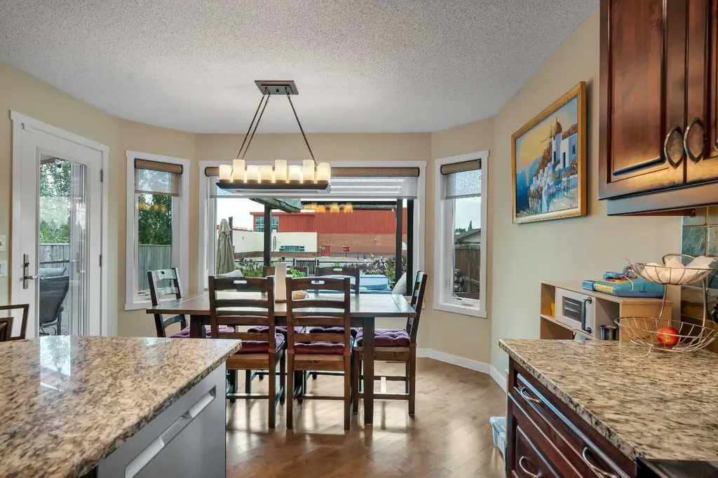 28 Cranwell Crescent SE Calgary AB T3M 1E9