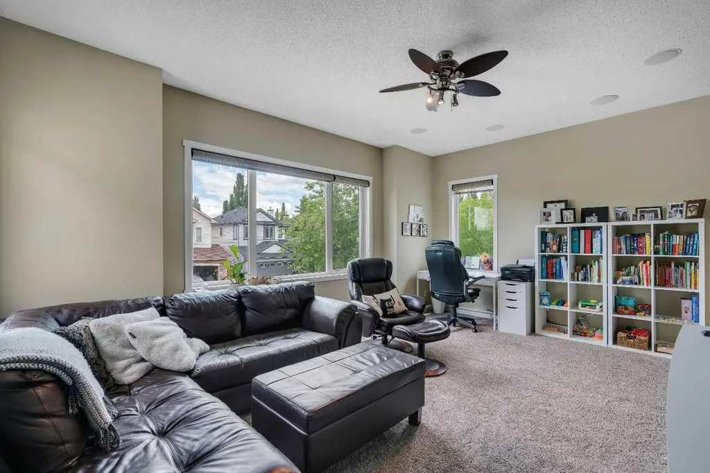 28 Cranwell Crescent SE Calgary AB T3M 1E9