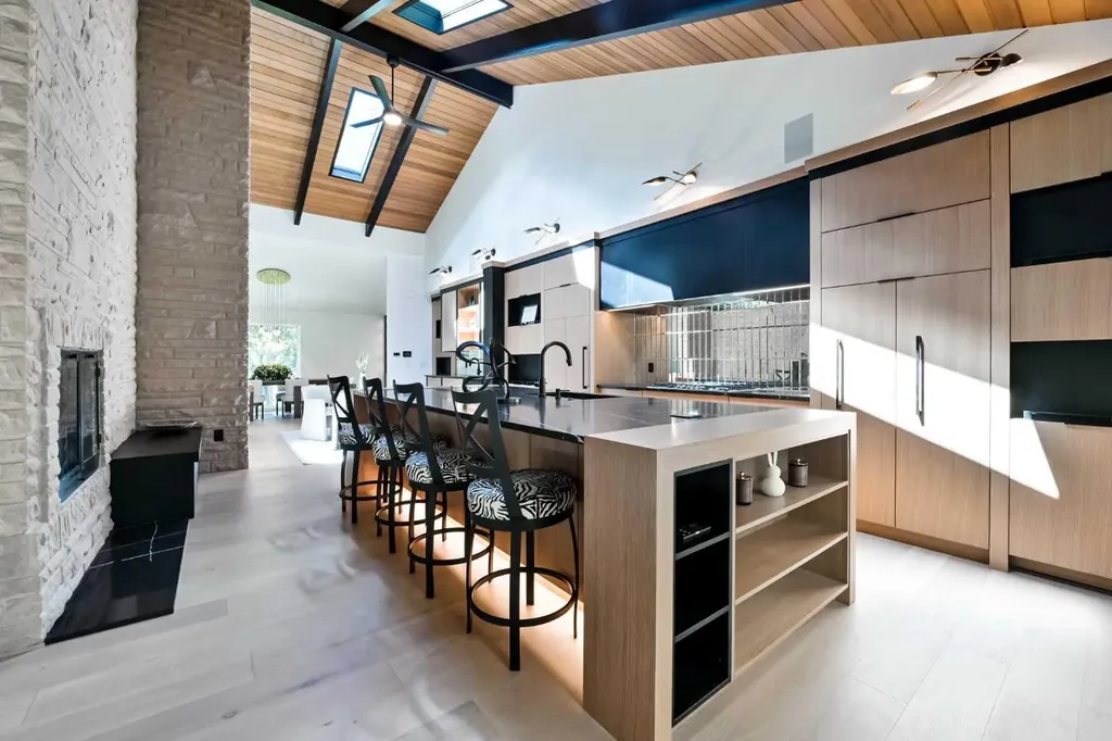 201 Eagle Ridge Drive SW Calgary AB T2V 2V6