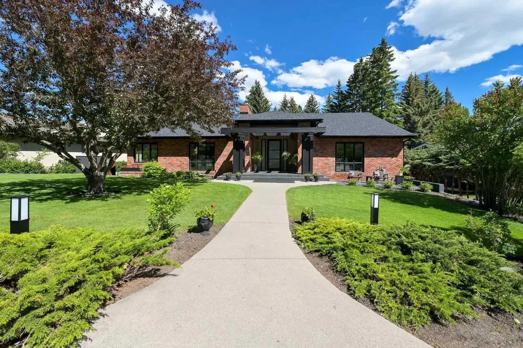 201 Eagle Ridge Drive SW Calgary AB T2V 2V6