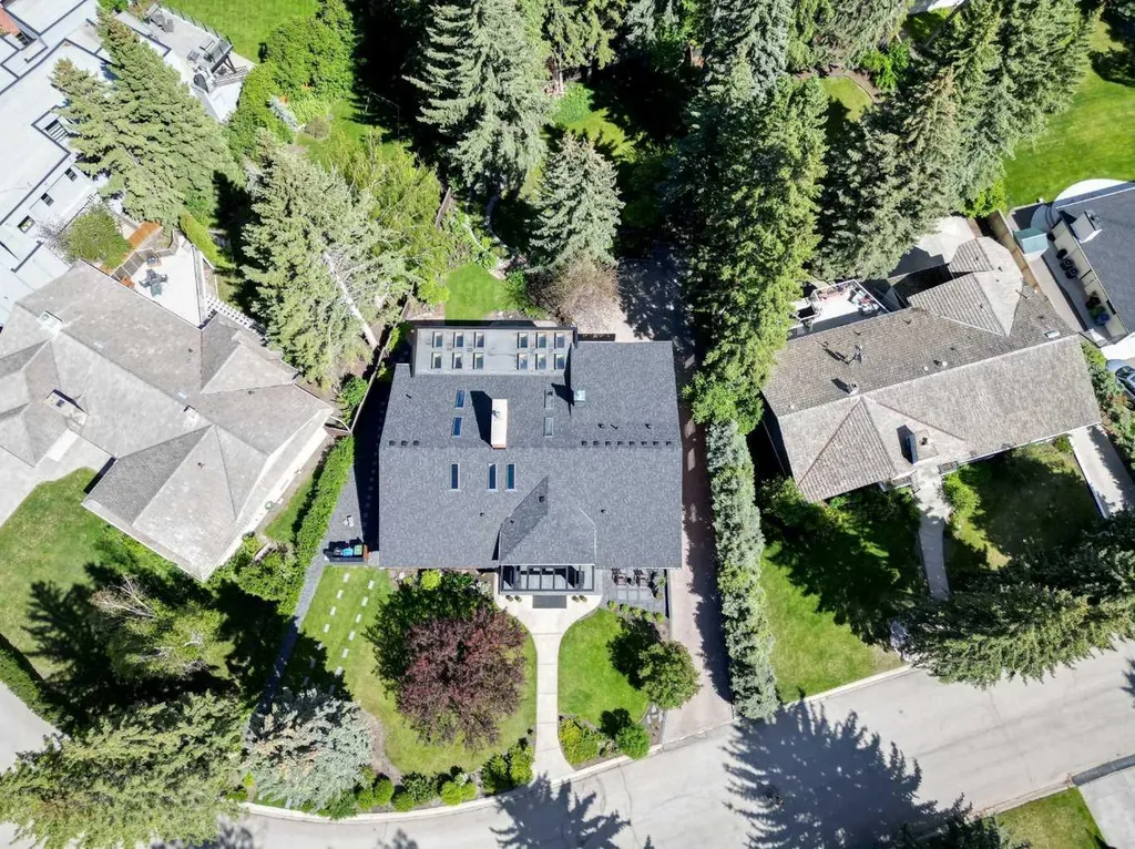201 Eagle Ridge Drive SW Calgary AB T2V 2V6
