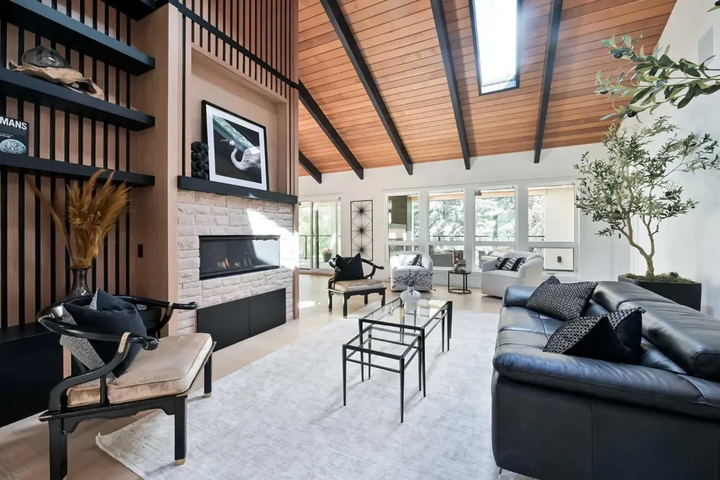 201 Eagle Ridge Drive SW Calgary AB T2V 2V6