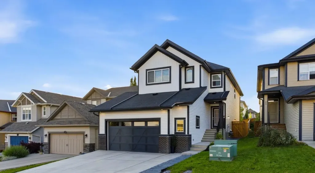 92 Heritage Hill Cochrane AB T4C 0L4