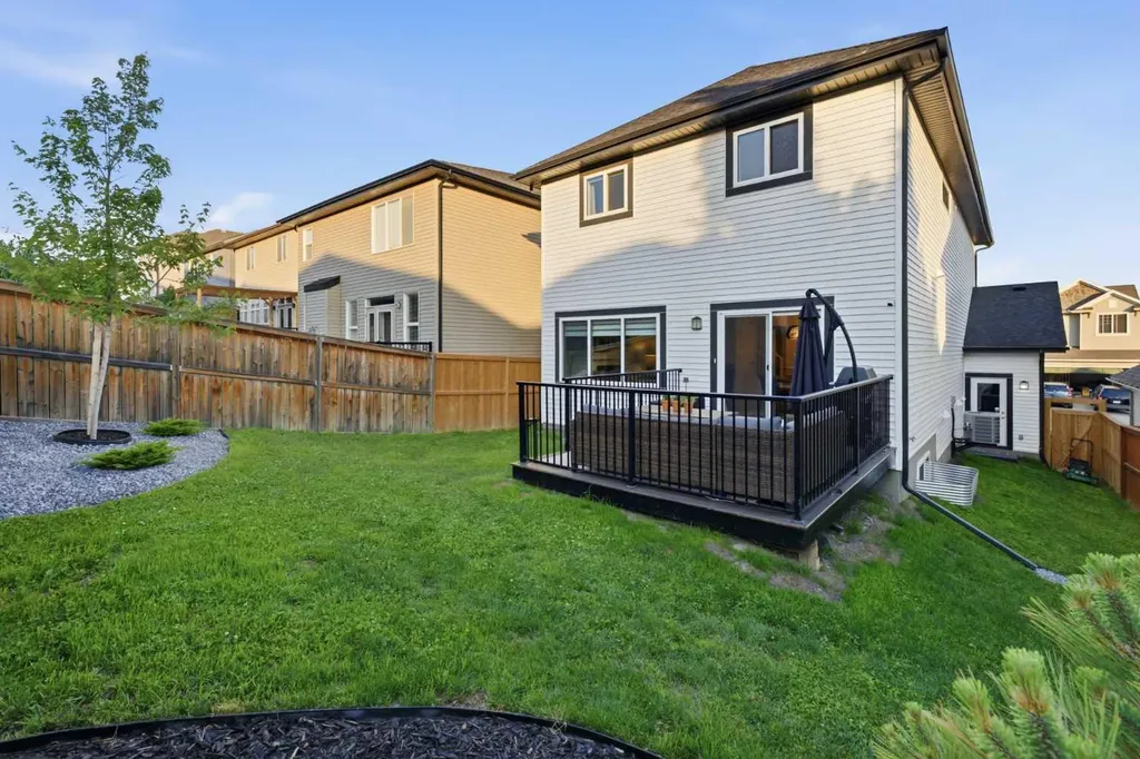 92 Heritage Hill Cochrane AB T4C 0L4