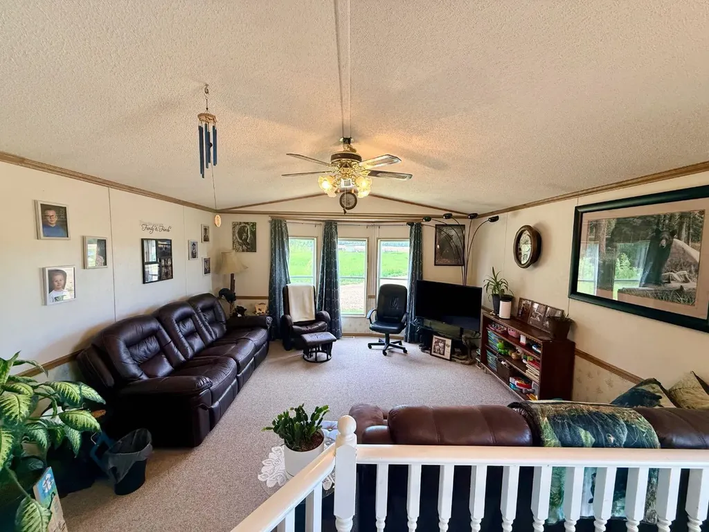14304 Twp Road 1072 La Crete AB T0H2H0