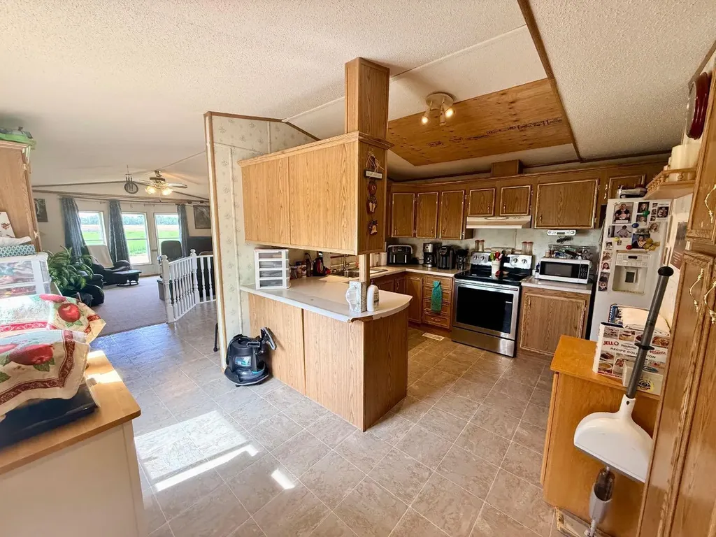 14304 Twp Road 1072 La Crete AB T0H2H0