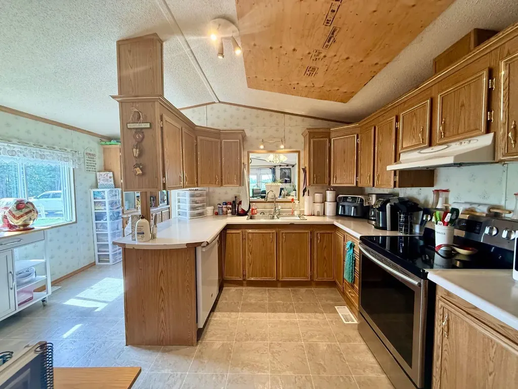 14304 Twp Road 1072 La Crete AB T0H2H0