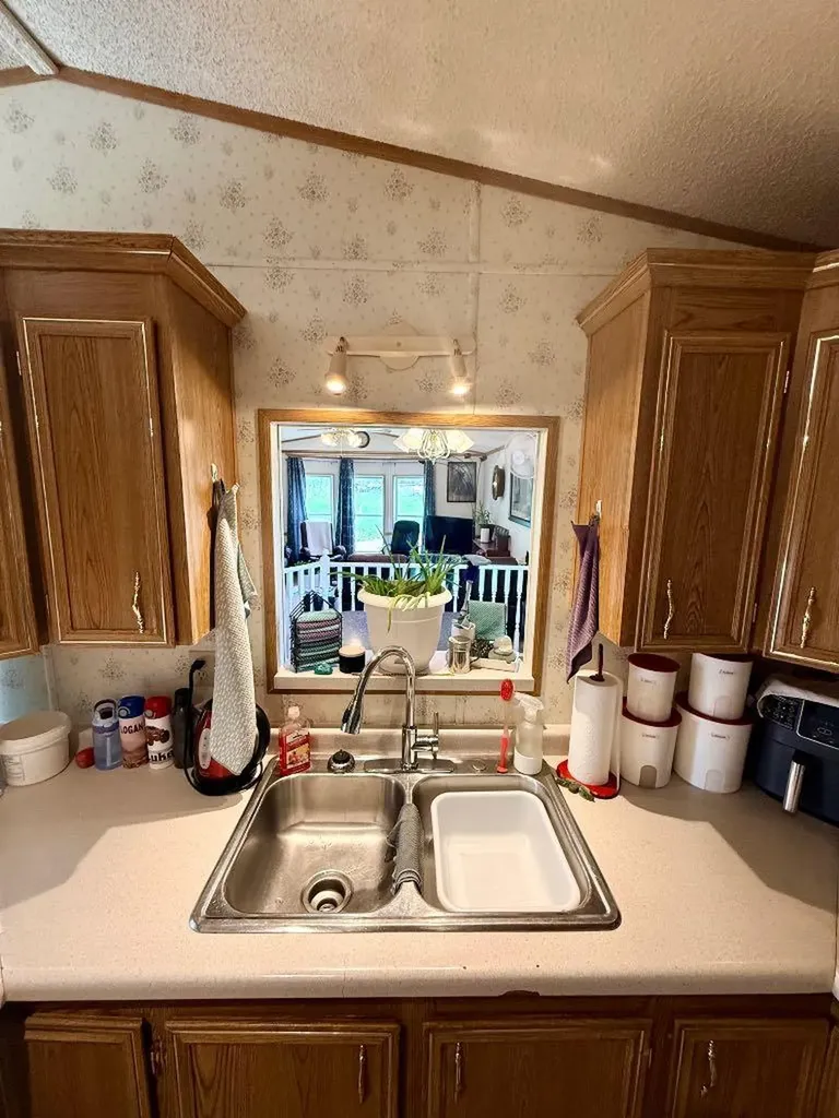 14304 Twp Road 1072 La Crete AB T0H2H0