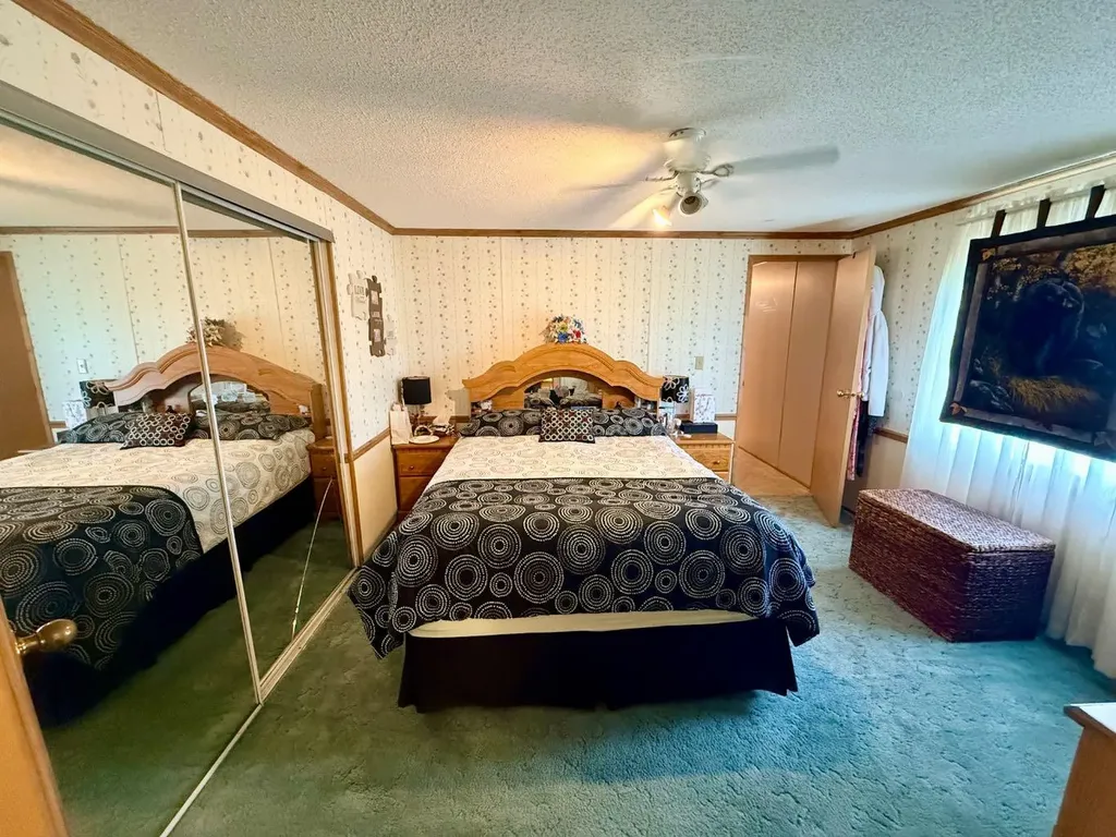 14304 Twp Road 1072 La Crete AB T0H2H0