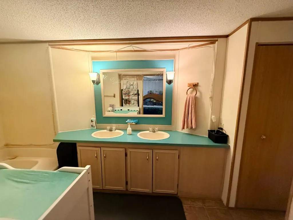 14304 Twp Road 1072 La Crete AB T0H2H0