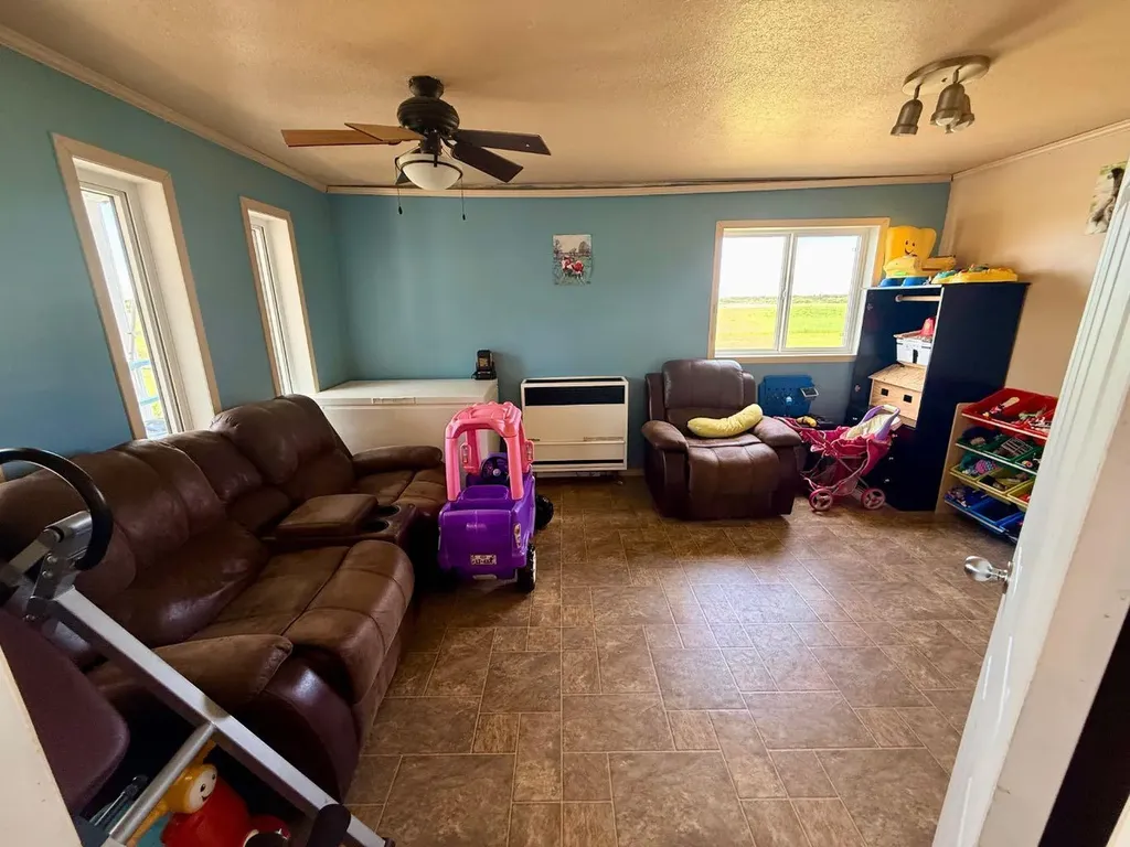 14304 Twp Road 1072 La Crete AB T0H2H0
