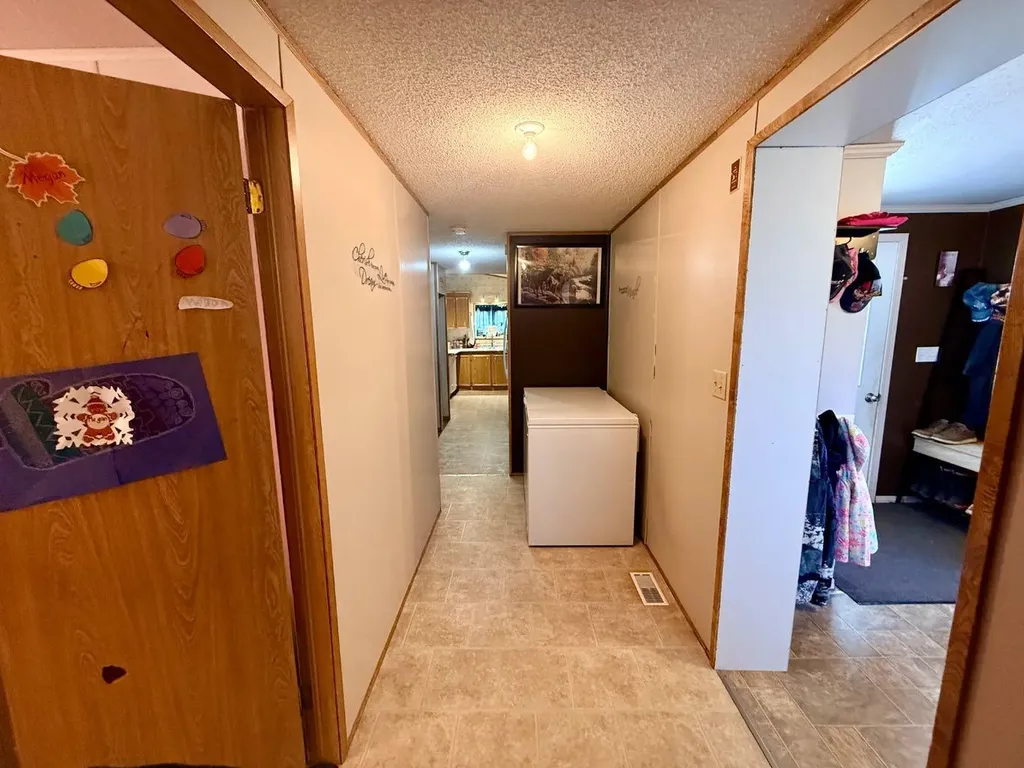 14304 Twp Road 1072 La Crete AB T0H2H0
