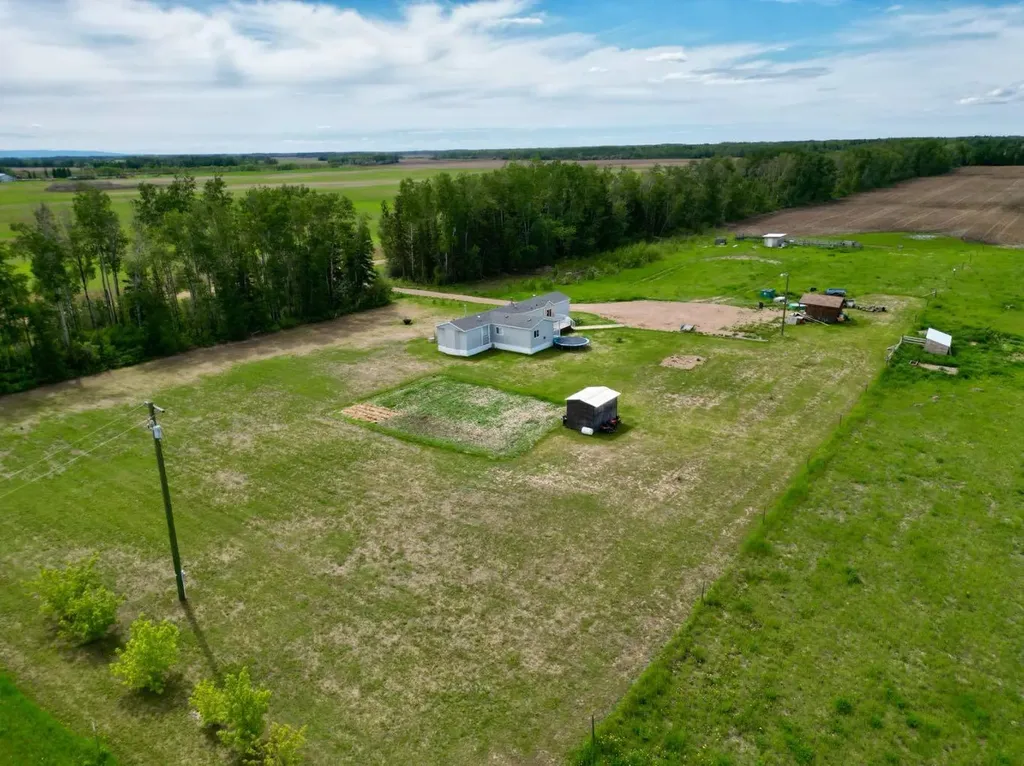 14304 Twp Road 1072 La Crete AB T0H2H0
