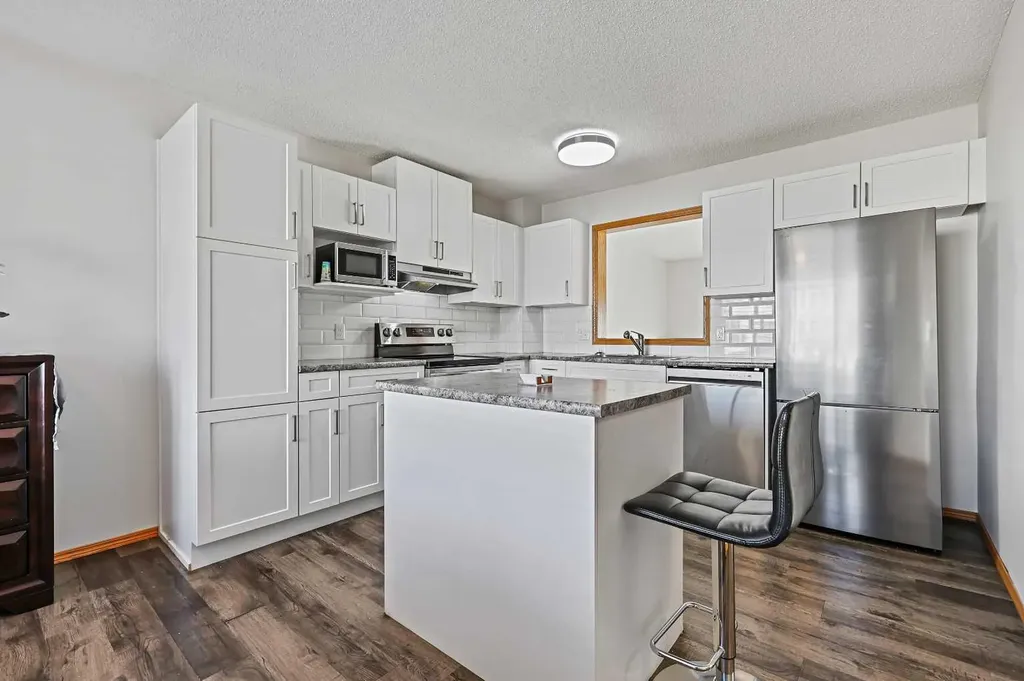 258 Rocky Ridge Court NW Calgary AB T3G 4S8