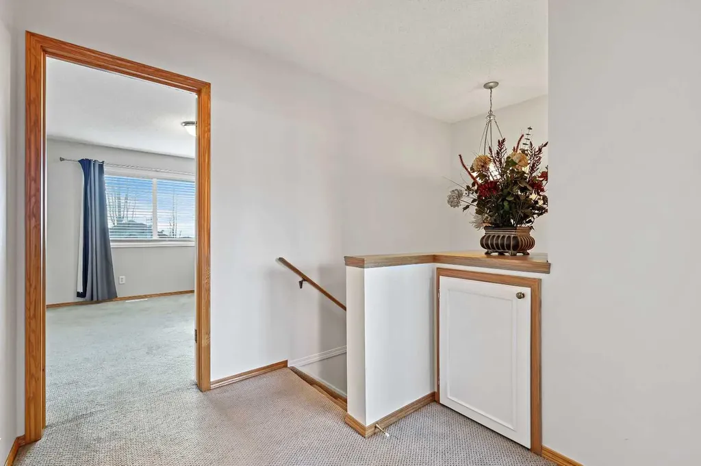 258 Rocky Ridge Court NW Calgary AB T3G 4S8