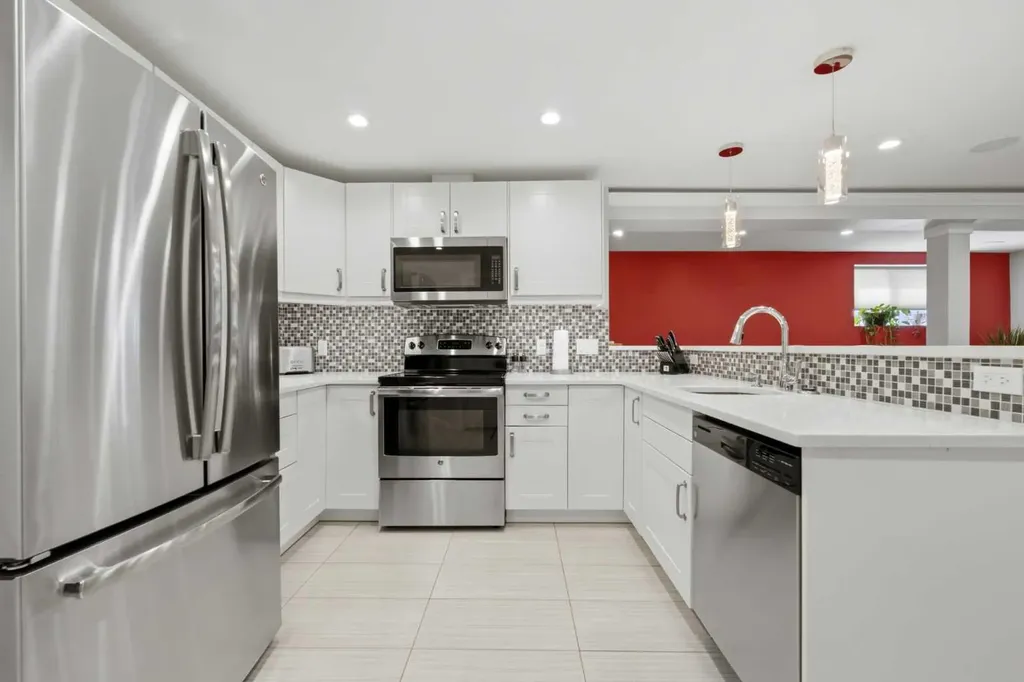 7304 Silver Springs Road NW Calgary AB T3B 4E6