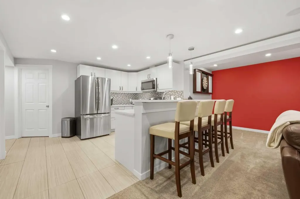 7304 Silver Springs Road NW Calgary AB T3B 4E6