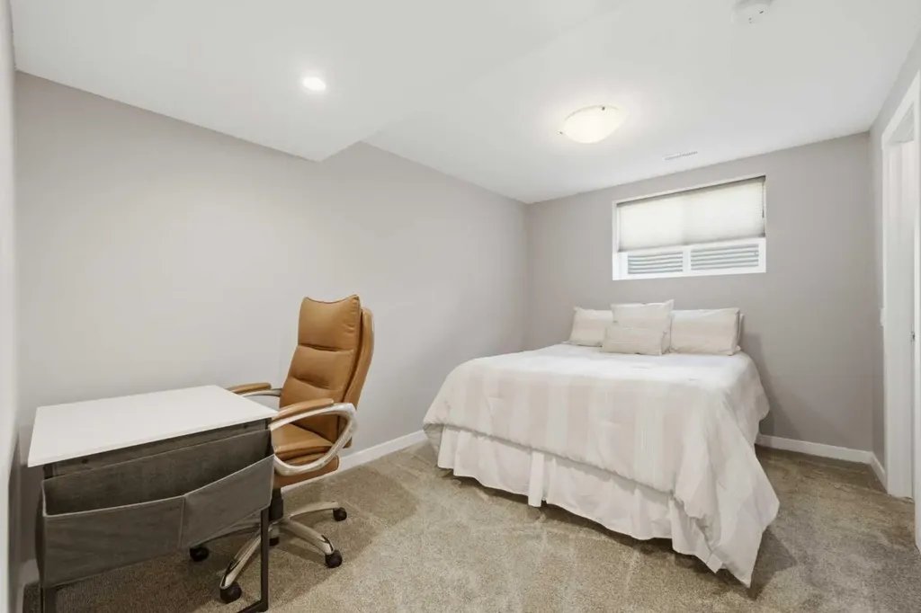 7304 Silver Springs Road NW Calgary AB T3B 4E6
