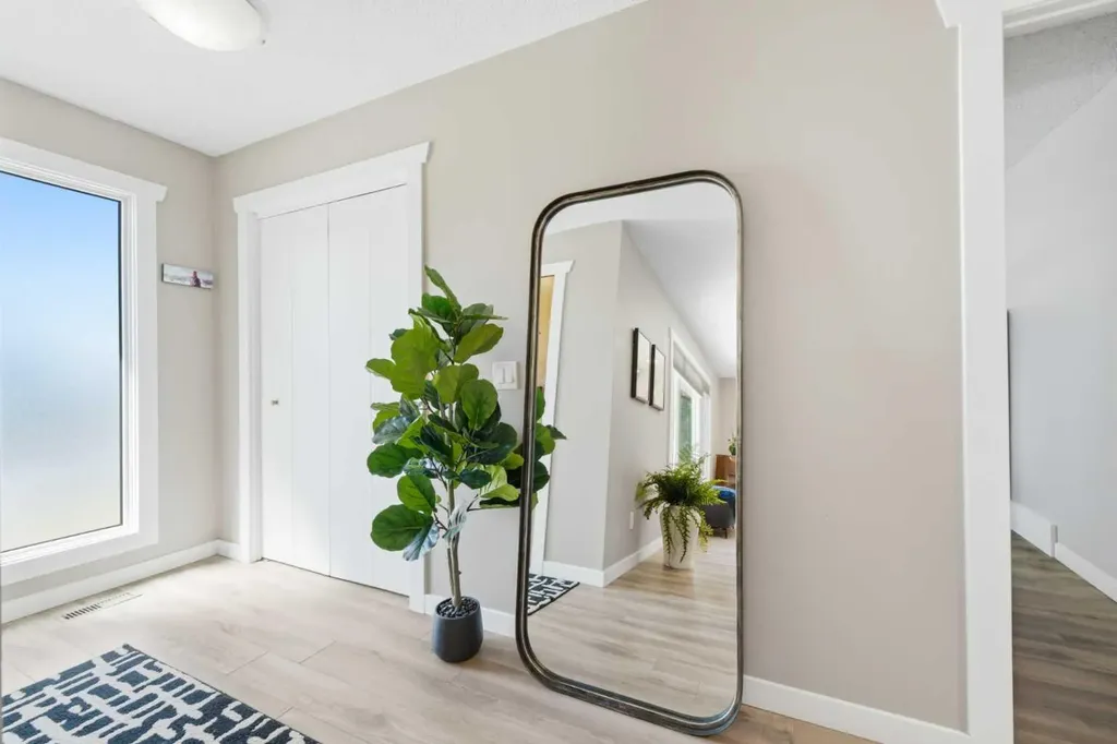 7304 Silver Springs Road NW Calgary AB T3B 4E6
