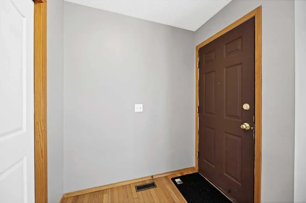 56 Templeridge Crescent NE Calgary AB T1Y 4M4