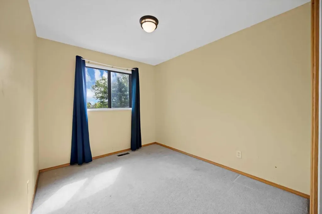 56 Templeridge Crescent NE Calgary AB T1Y 4M4
