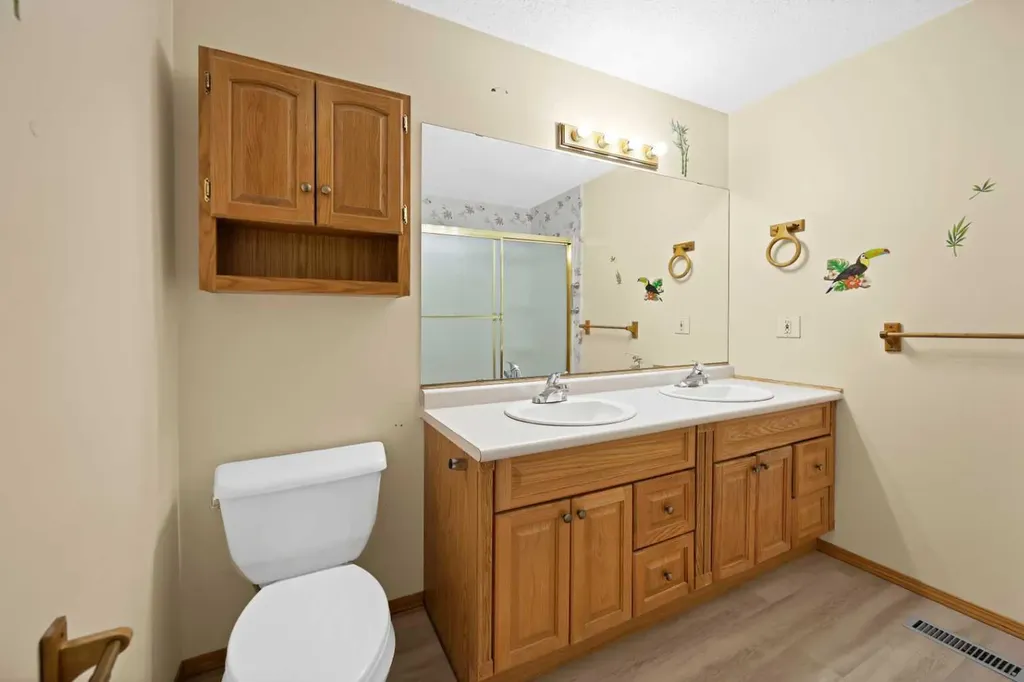 56 Templeridge Crescent NE Calgary AB T1Y 4M4