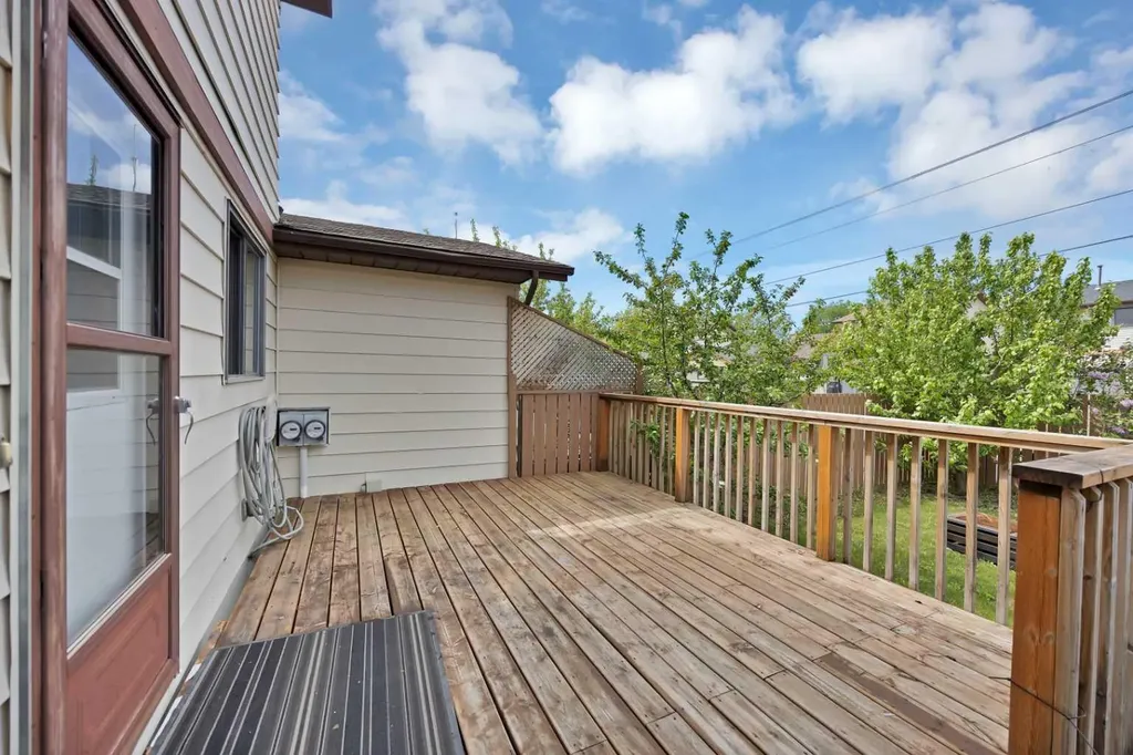 56 Templeridge Crescent NE Calgary AB T1Y 4M4