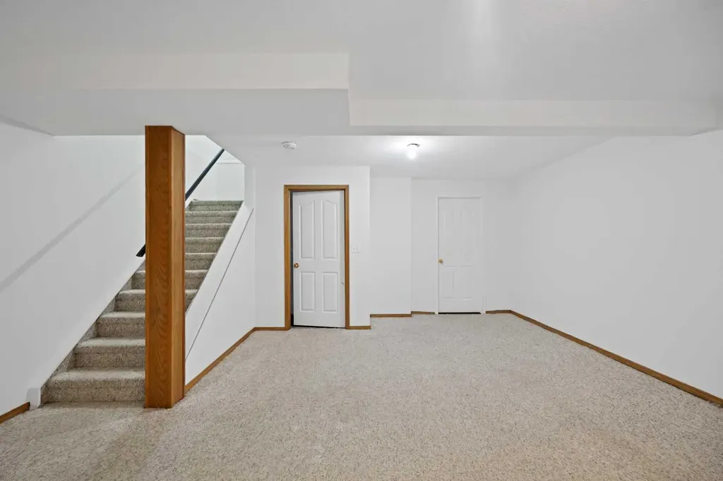 56 Templeridge Crescent NE Calgary AB T1Y 4M4