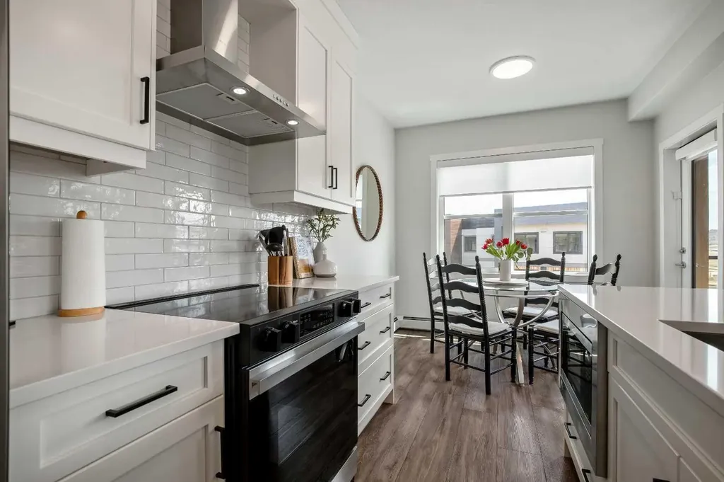 125 Wolf Hollow Crescent SE Calgary AB T2X 5W9