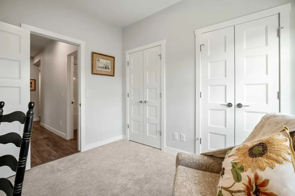 125 Wolf Hollow Crescent SE Calgary AB T2X 5W9