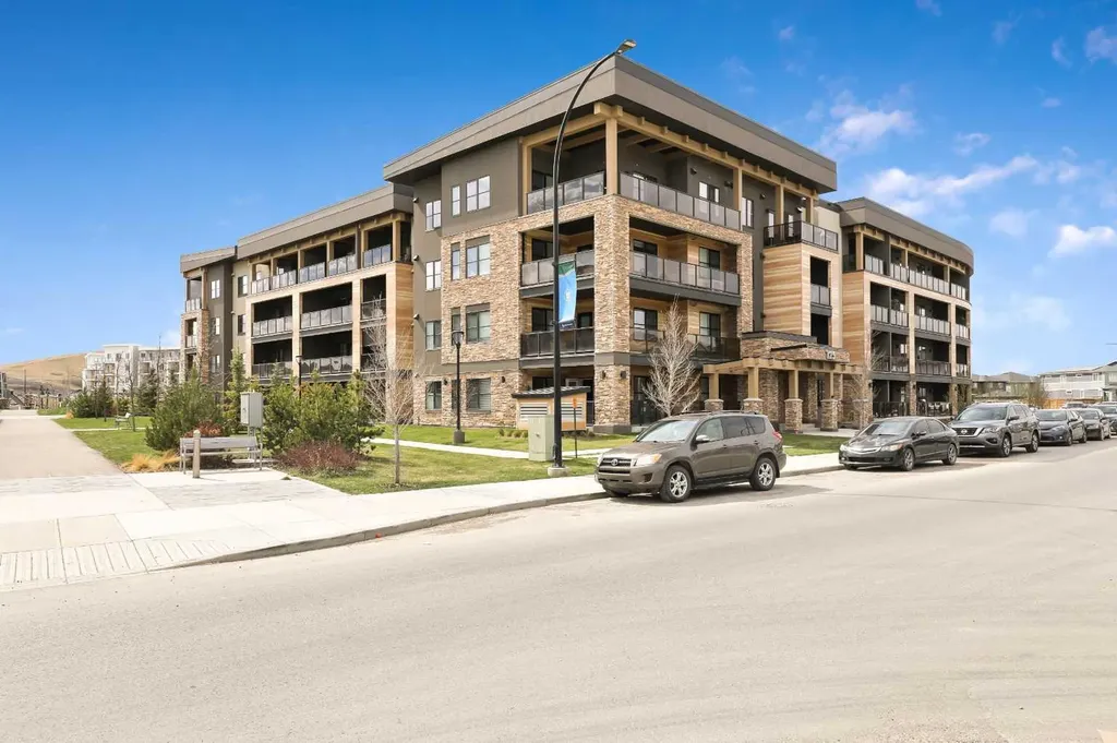 125 Wolf Hollow Crescent SE Calgary AB T2X 5W9