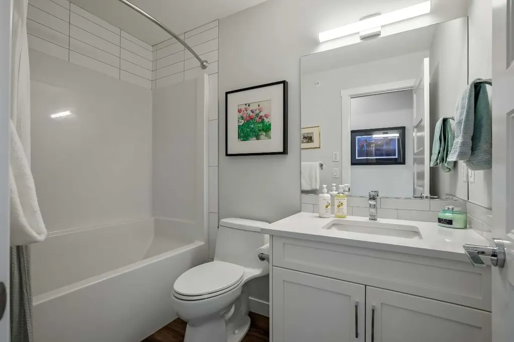 125 Wolf Hollow Crescent SE Calgary AB T2X 5W9