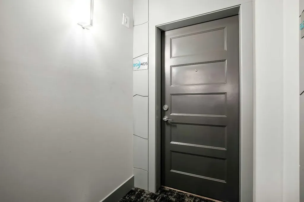 125 Wolf Hollow Crescent SE Calgary AB T2X 5W9
